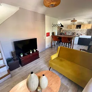 Appartement Lumineux Duplex Au Coeur De, LʼIsle-sur-la-Sorgue